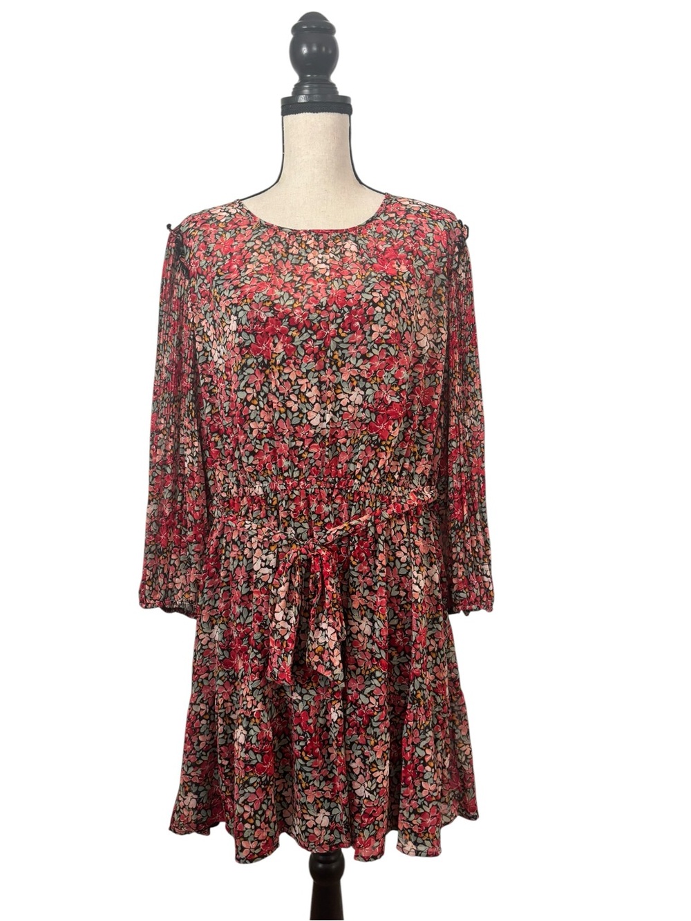 Floral Red Long-Sleeve Tie-Waist Dress